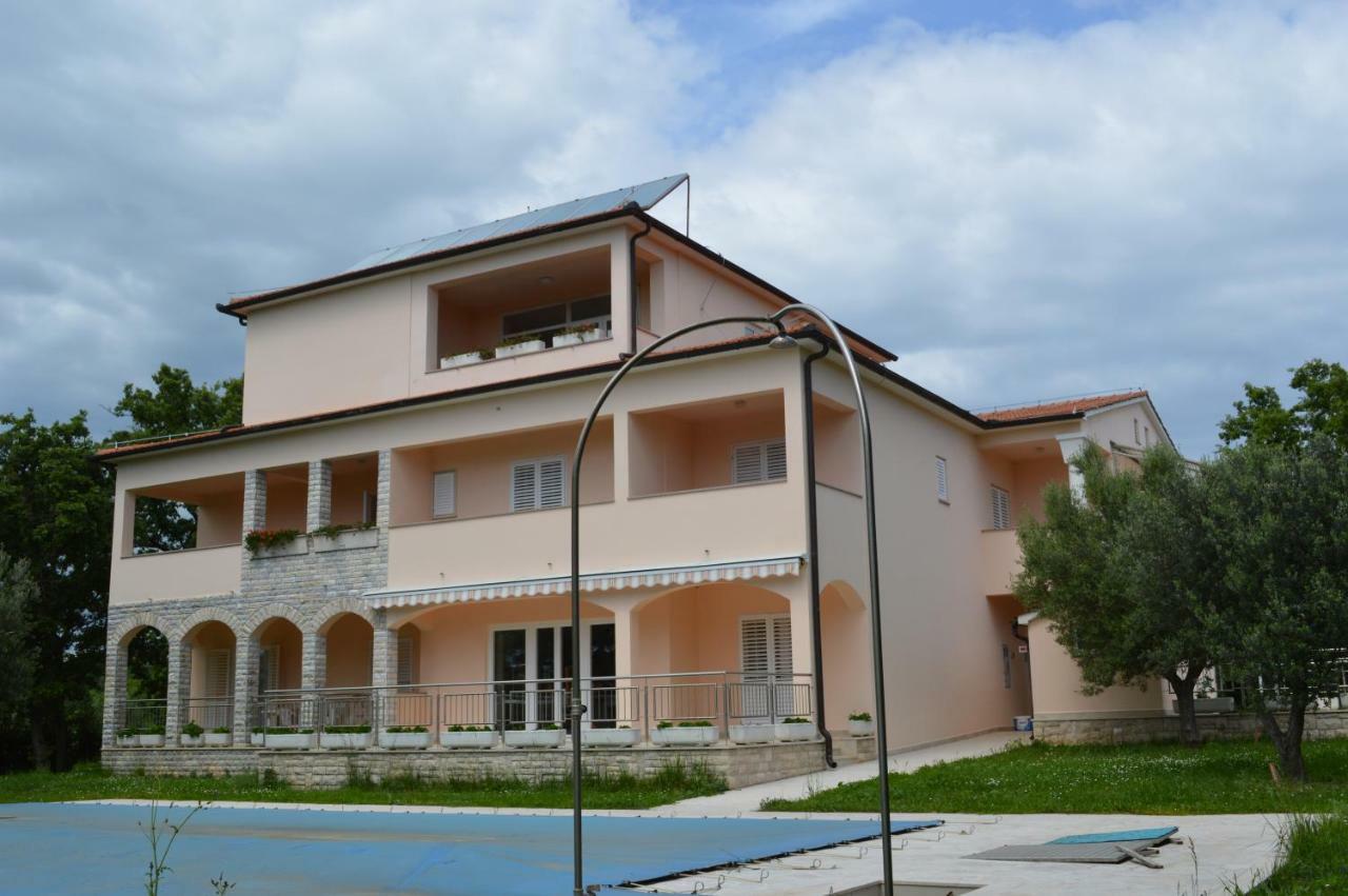 Hotel Pansion Oliva Krnica Esterno foto