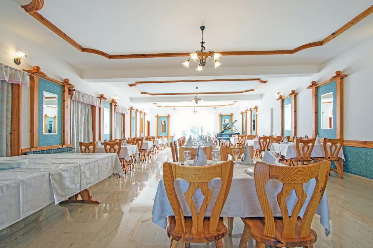 Hotel Pansion Oliva Krnica Esterno foto