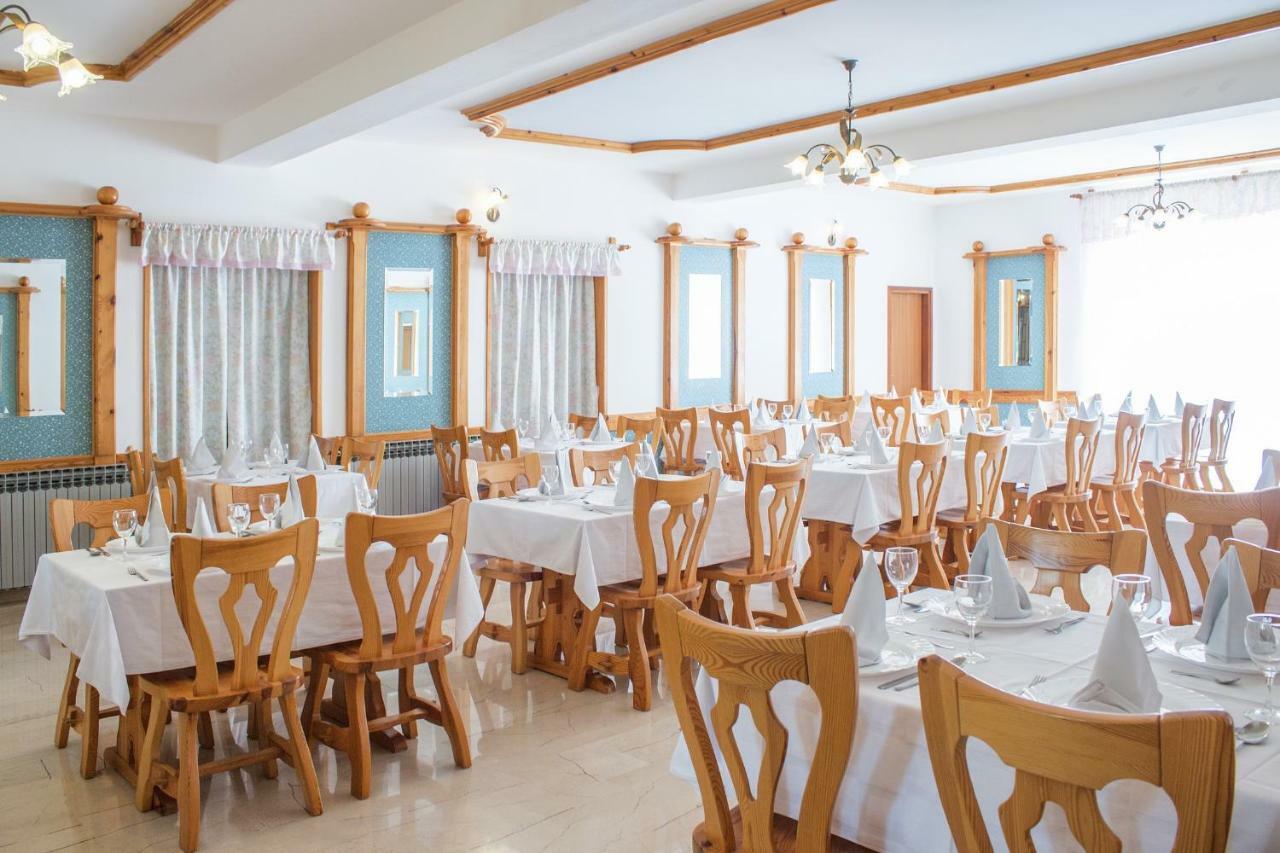 Hotel Pansion Oliva Krnica Esterno foto